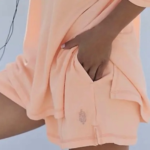 NWOT Free People Back Me Up Shorts - Picture 2 of 10